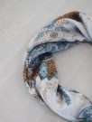 Satengskjerf blå, off-white og oker thumbnail
