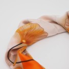 Satengskjerf orange og beige thumbnail