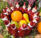 Harvesttime - røde nisser i ring - 22 cm thumbnail