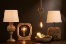 Bordlampe i tre - 32 cm høy thumbnail