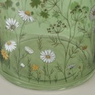 Vase grønn blomstereng thumbnail