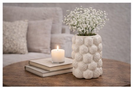 Vase med kongler - krem