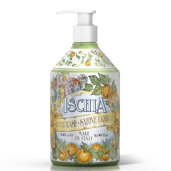 Herlig flytende såpe beriket med Aloe Vera juice og Vit E for ekstra fuktighet og næring til huden. Motvirker tørr hud, holder den myk, og etterlater en nydelig frisk duft. 500ml.
