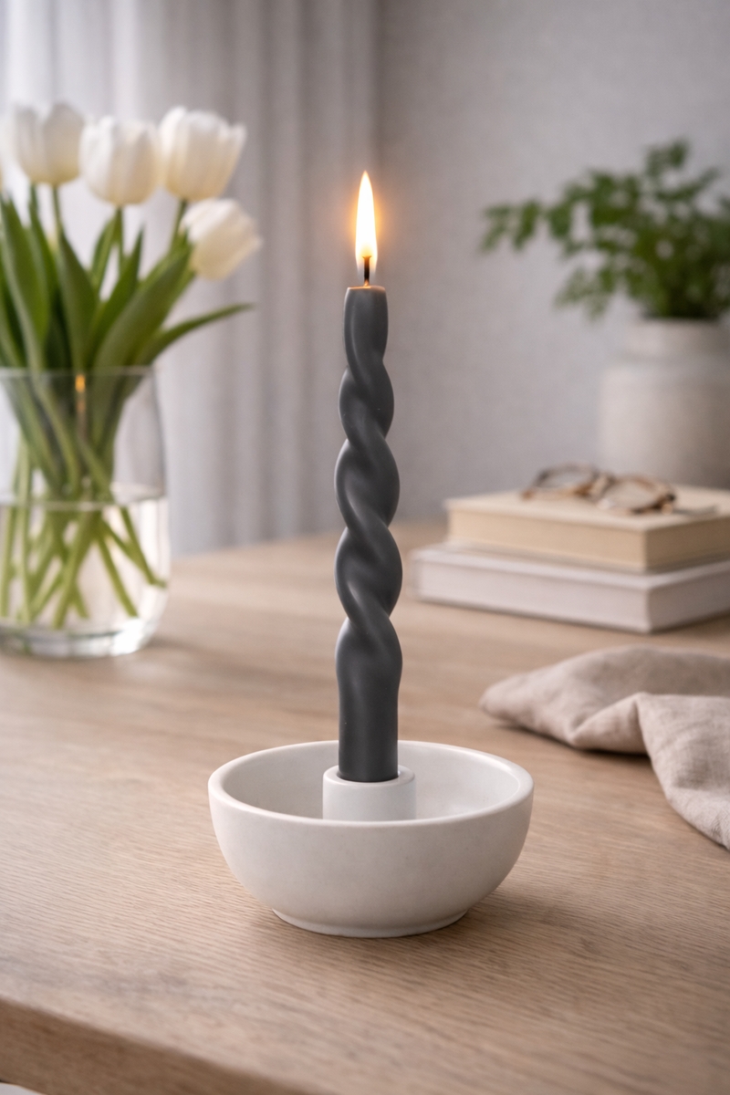 Parafinlys, 7 timer brennetid, leveres i eske.