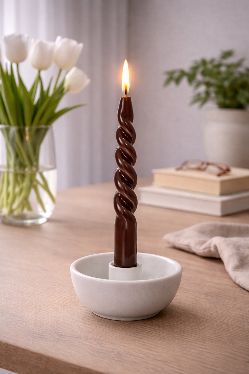 Parafinlys, 4 timer brennetid, leveres i eske.