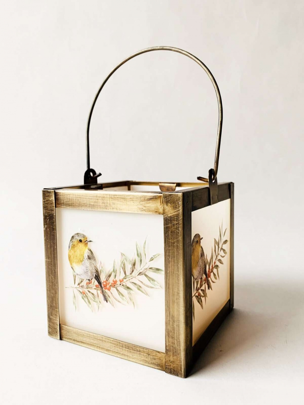 Nydelig lykt! 10 cm x 10 cm x 10 cm.