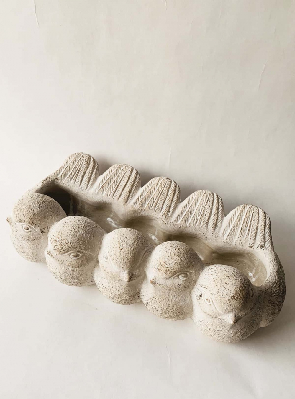 Stor og tung støpt potte på hele 39 cm i lengde. 