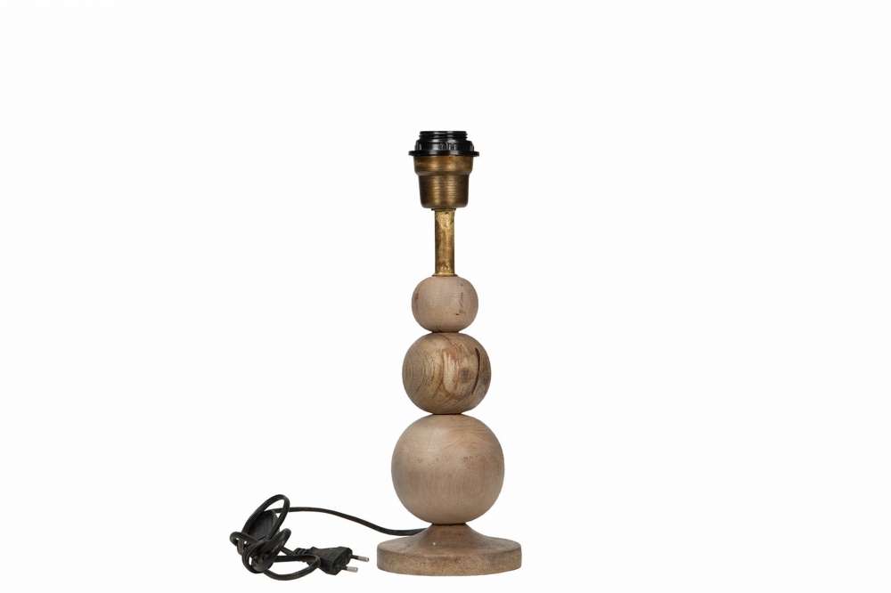 Lampefot med tre glober, laget av tre og metall. Gir en varm og koselig følelse hjemme. Passer fint sammen med lampeskjermen i lin natur.