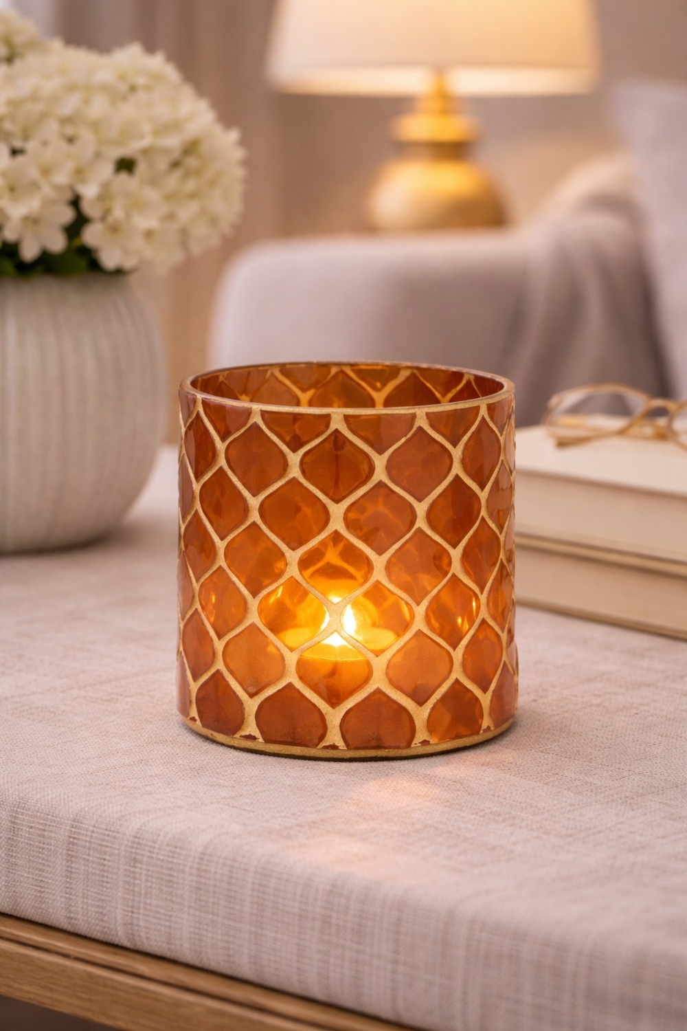 Mosaikk er så vakkert og når lyset brenner så skinner det veldig fint! Glasset er 7 x 8 cm.