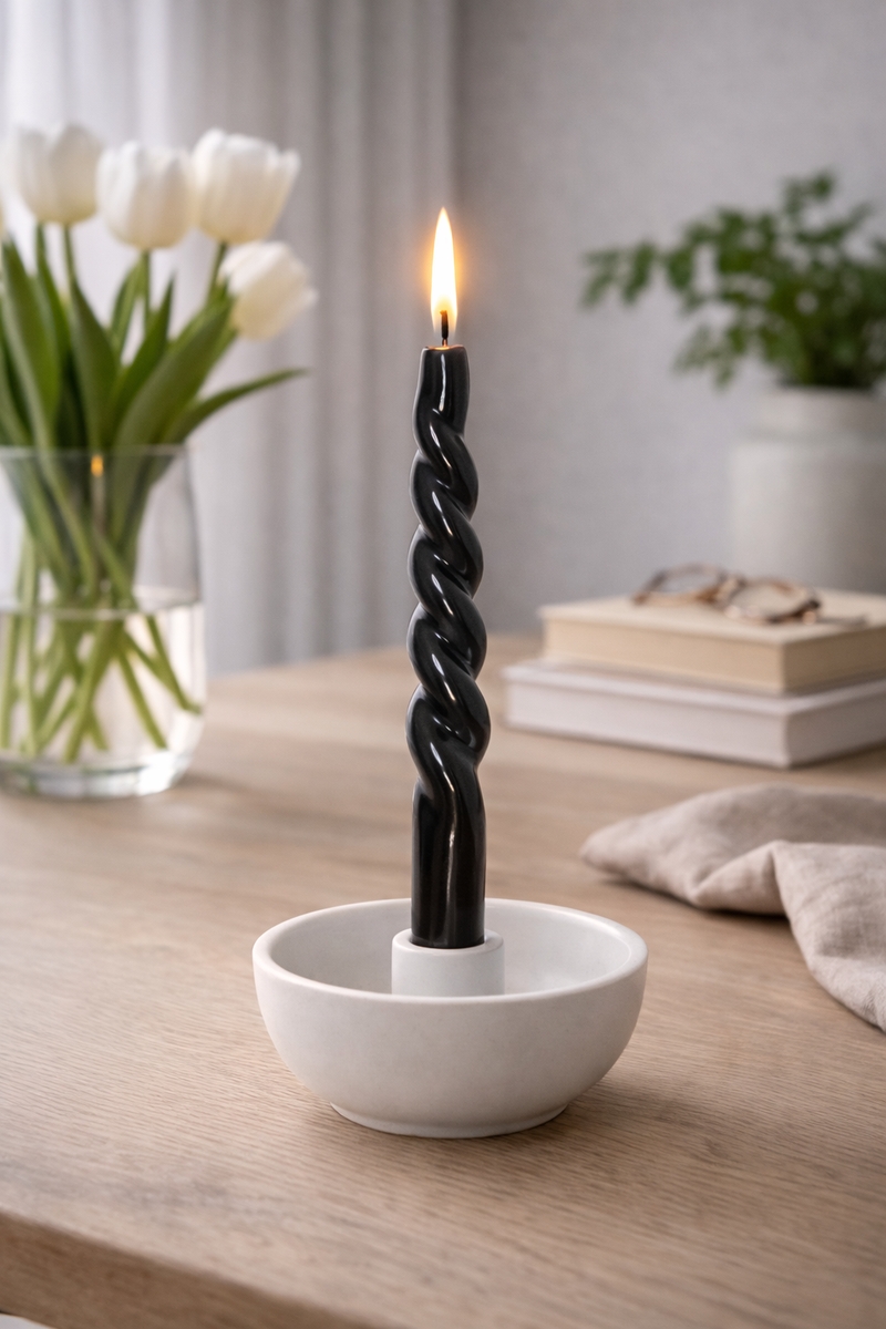 Parafinlys, 4 timer brennetid, leveres i eske.